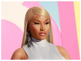 Nicki Minaj批评说唱歌手与白人拥有的唱片公司签约